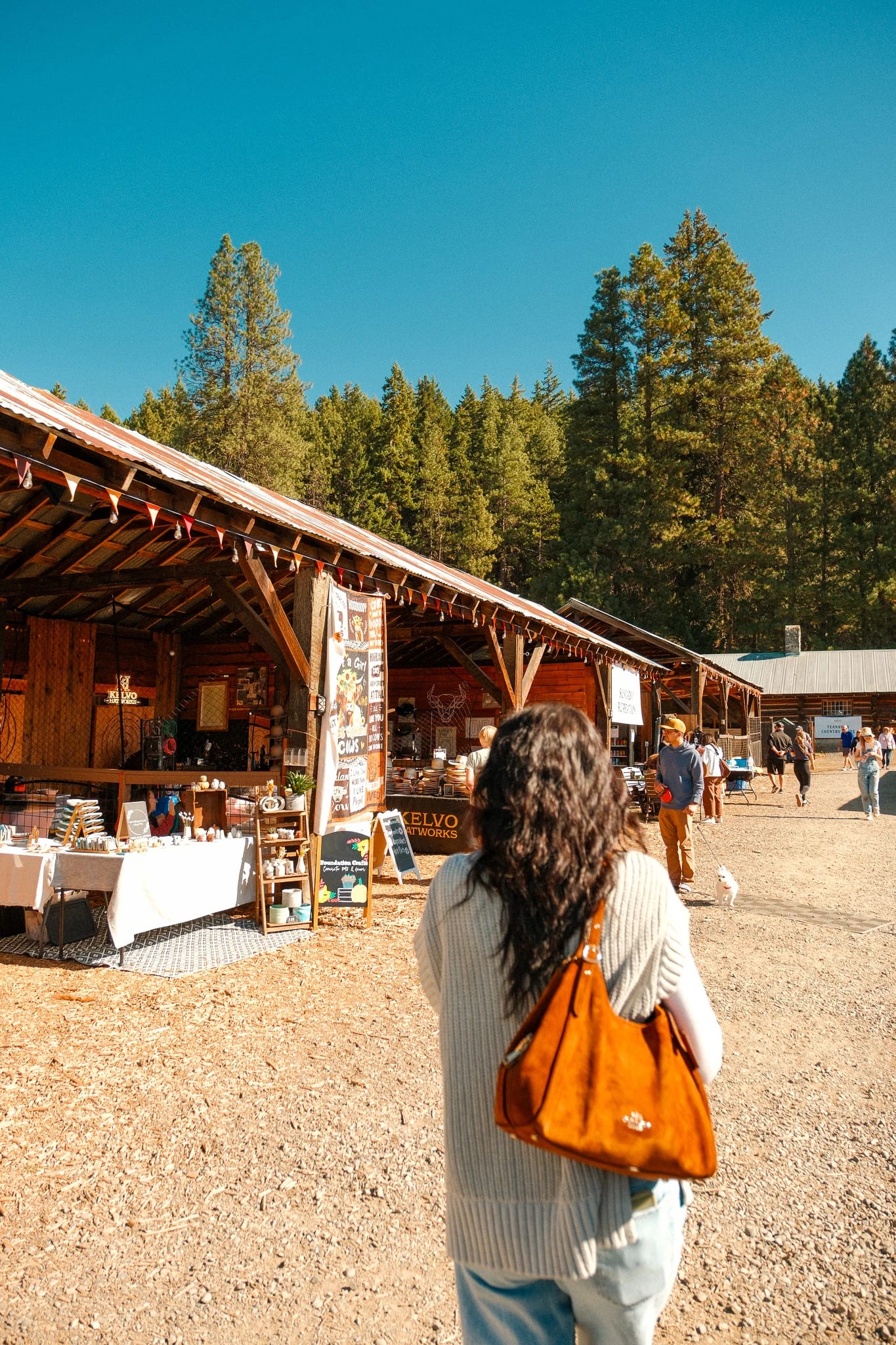 Guest carrying pumpkins at the Suncadia harvest festival
