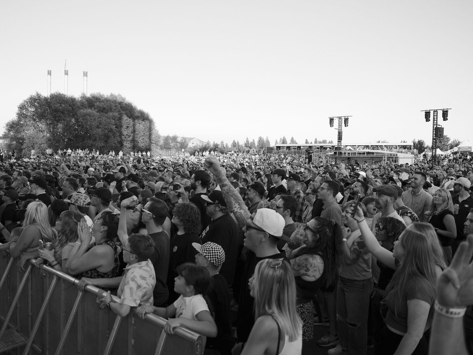 Jimmy Eat World performing live in Bend, Oregon, frame 20 of 20